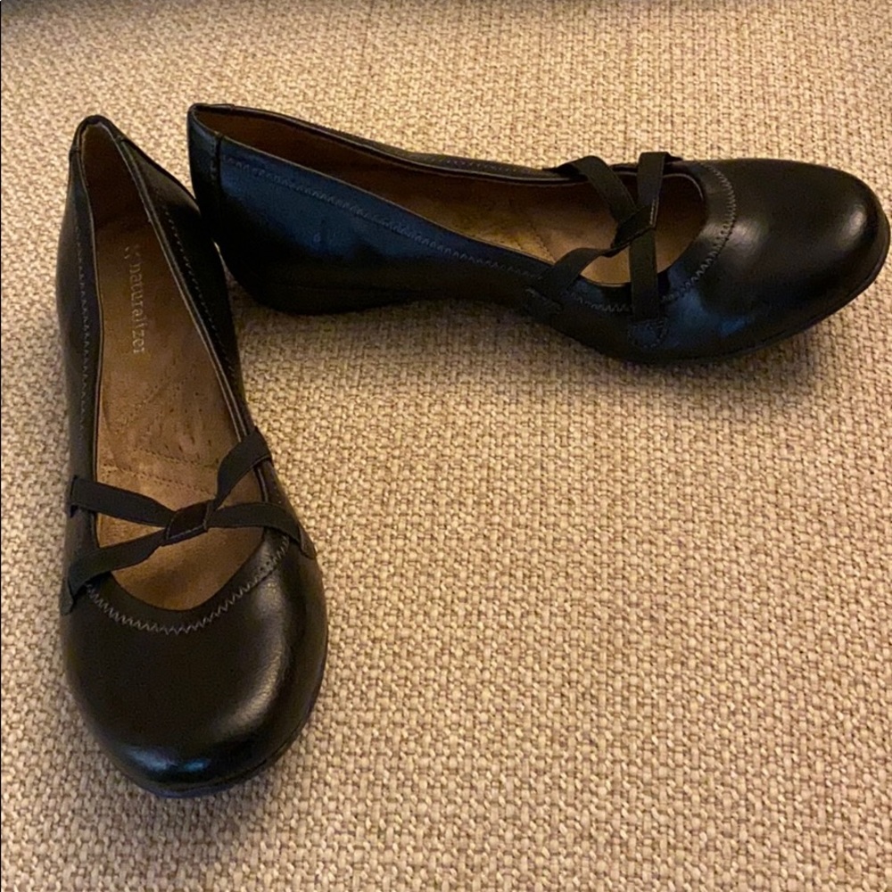 Naturalizer Black 9 1/2